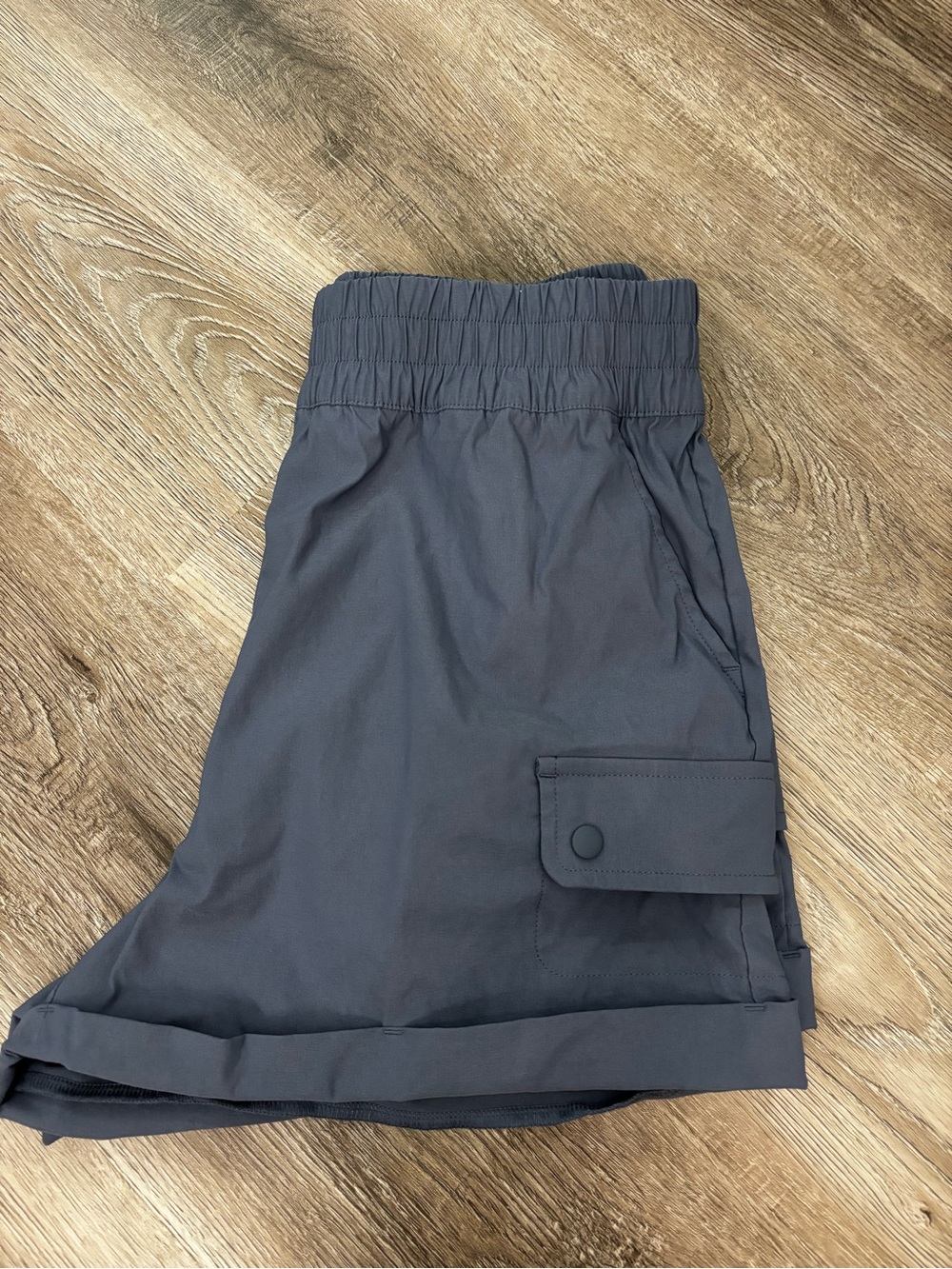 Mondetta Dark Blue Gray Elastic Waist Cargo Shorts Small - Picture 2 of 7